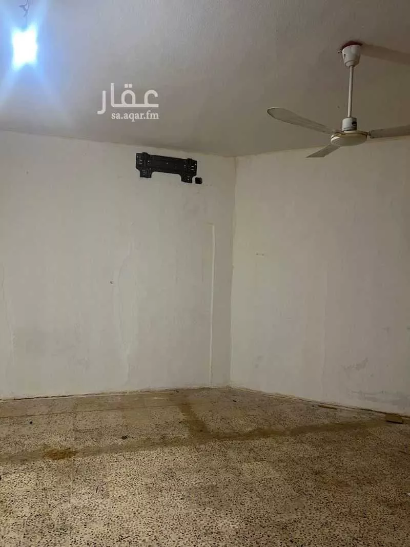 دور 1 غرف في السعادة 2