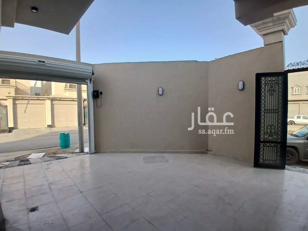 فيلا 8 غرف في الأمواج 3