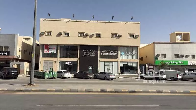 محل 900 م² في ظهرة لبن 3