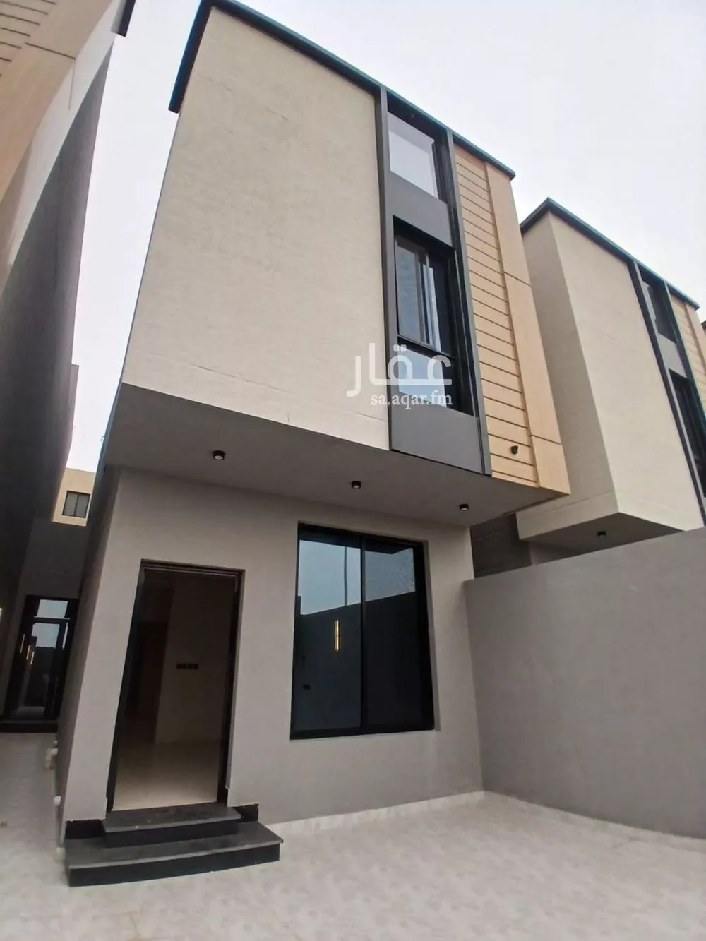 6 bedroom villa in Al Aqiq 3