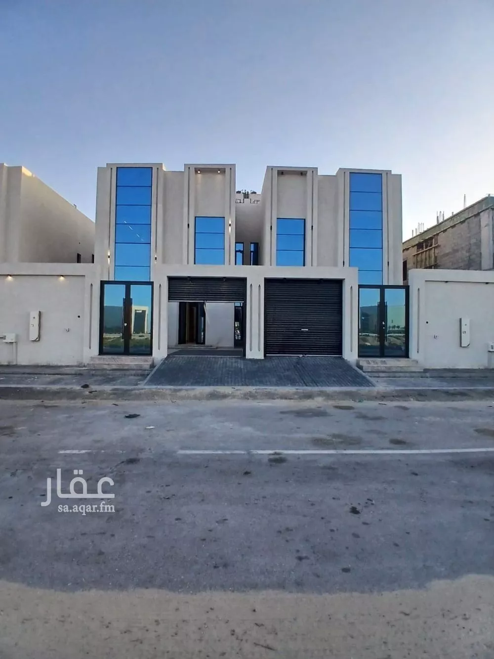 فيلا 8 غرف في الشرق 2
