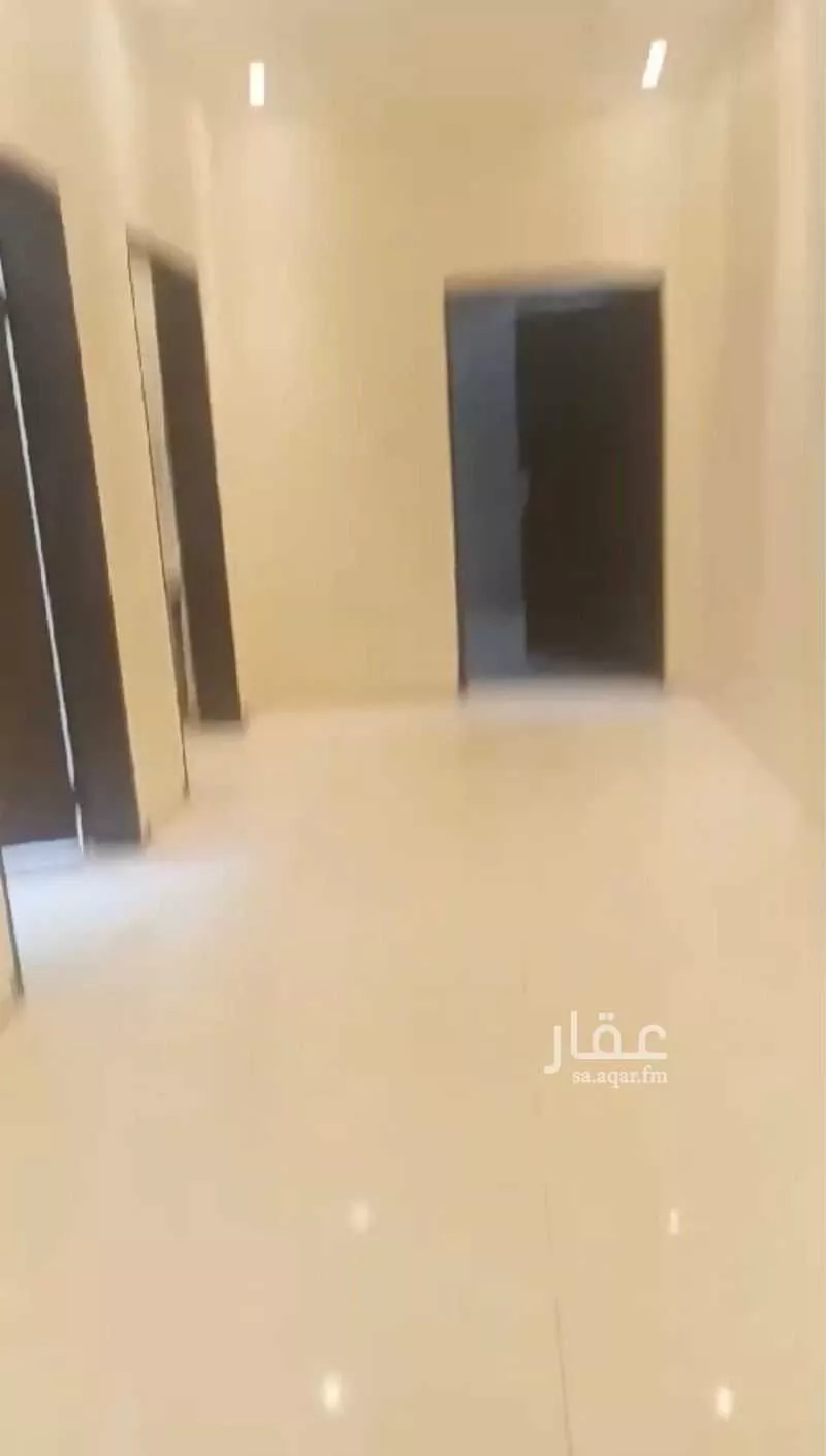 مكتب 774 م² في بنبان 2
