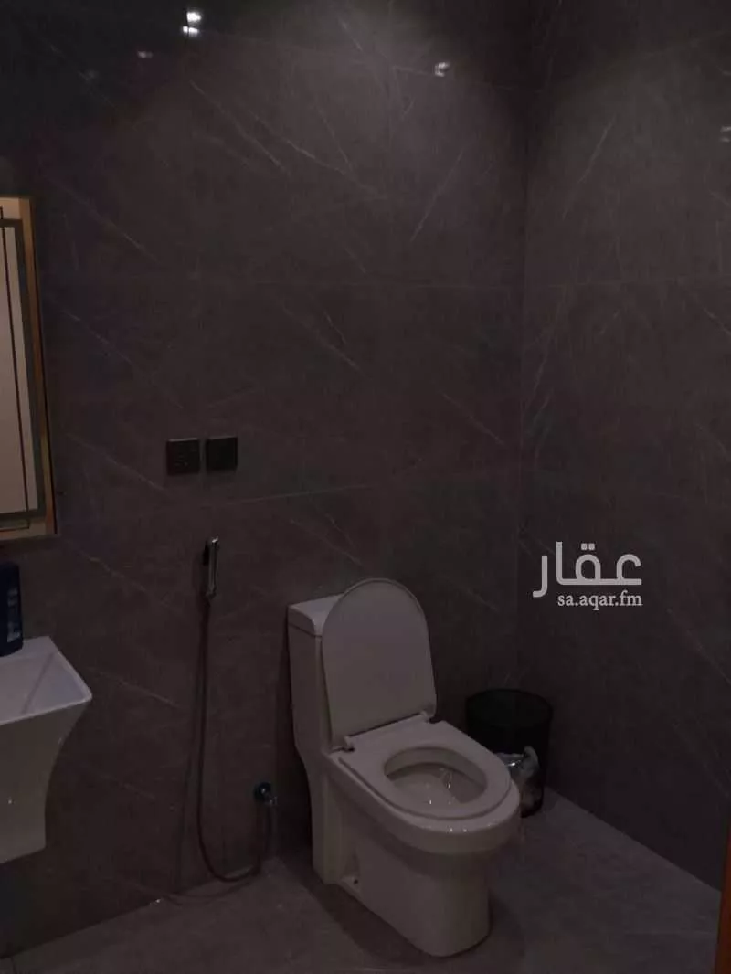 شقة 5 غرف في الصوارى 4