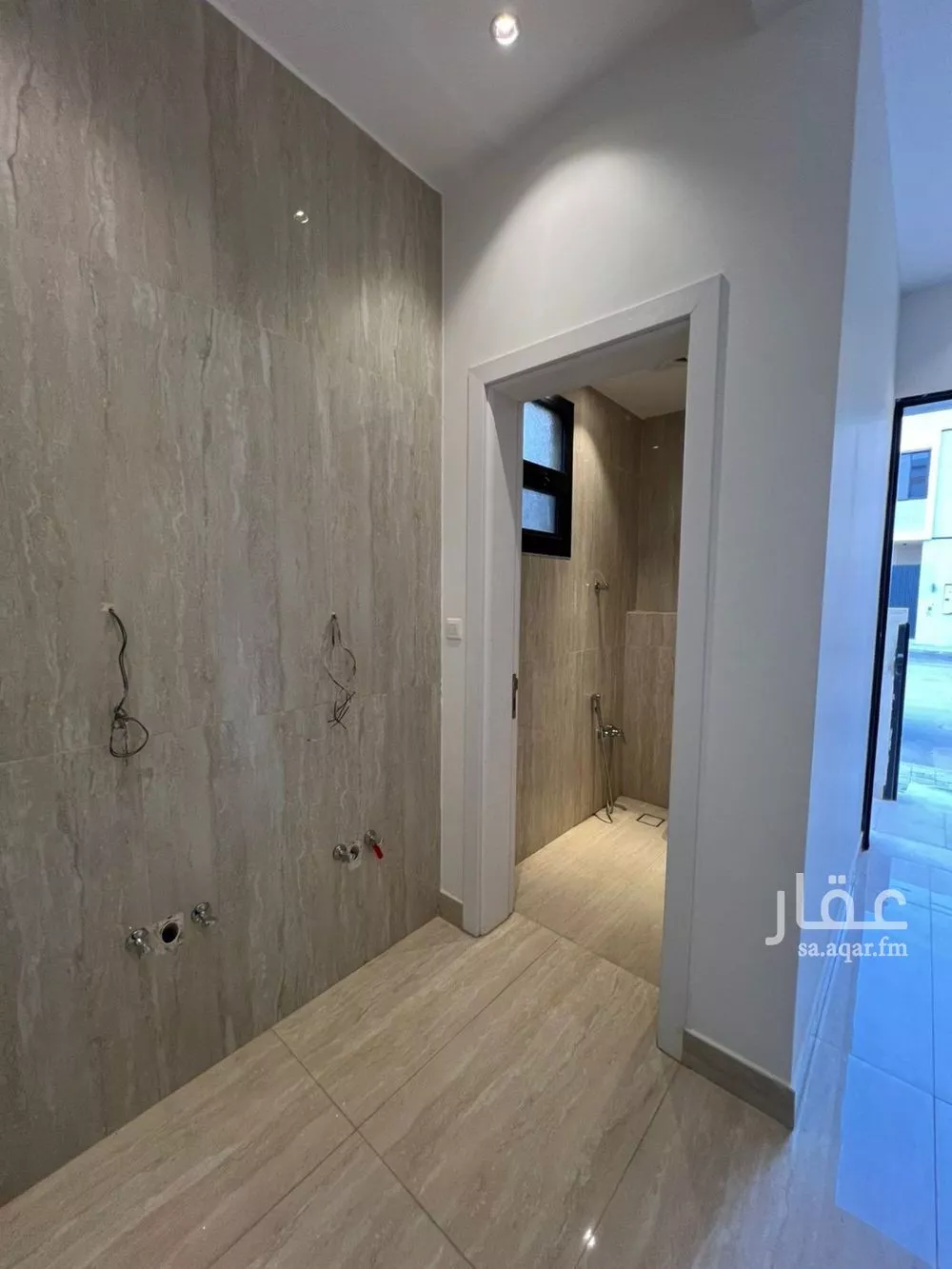 5 bedroom villa in Al Mahdiyyah 3