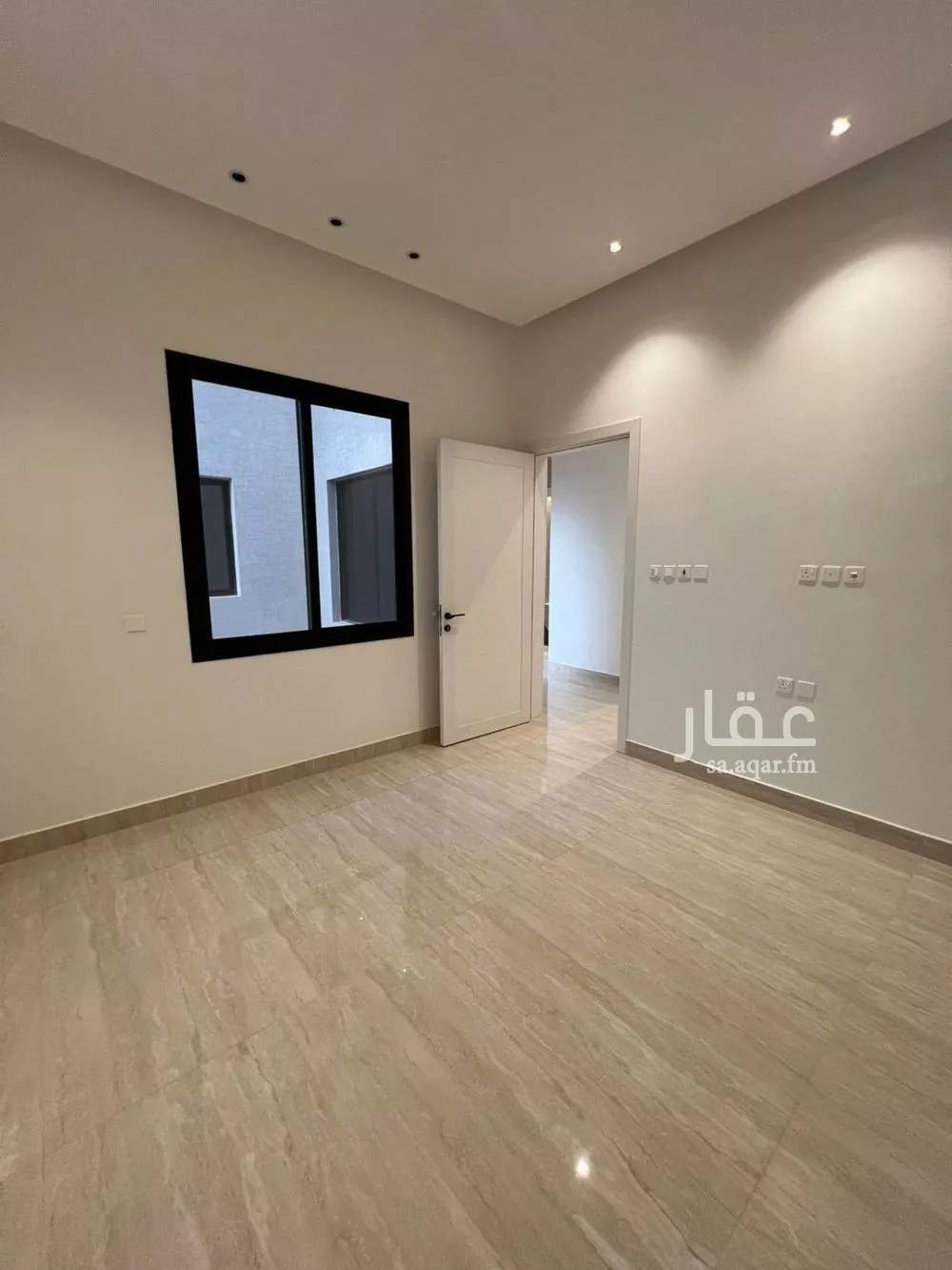 5 bedroom villa in Al Mahdiyyah 10