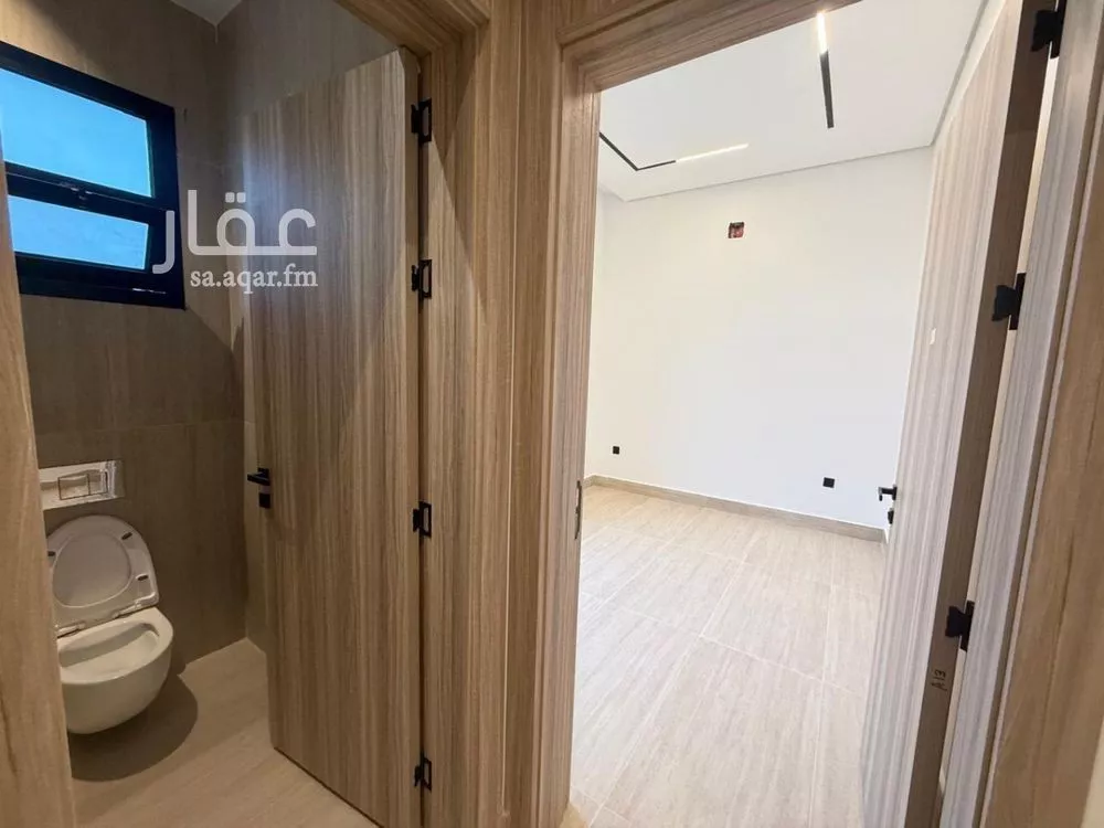 5 bedroom villa in Al Mahdiyyah 22