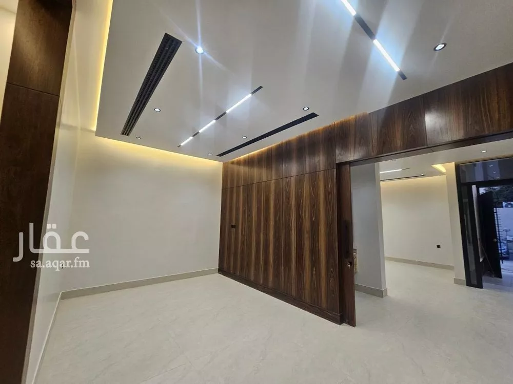 5 bedroom villa in Al Narjis 16
