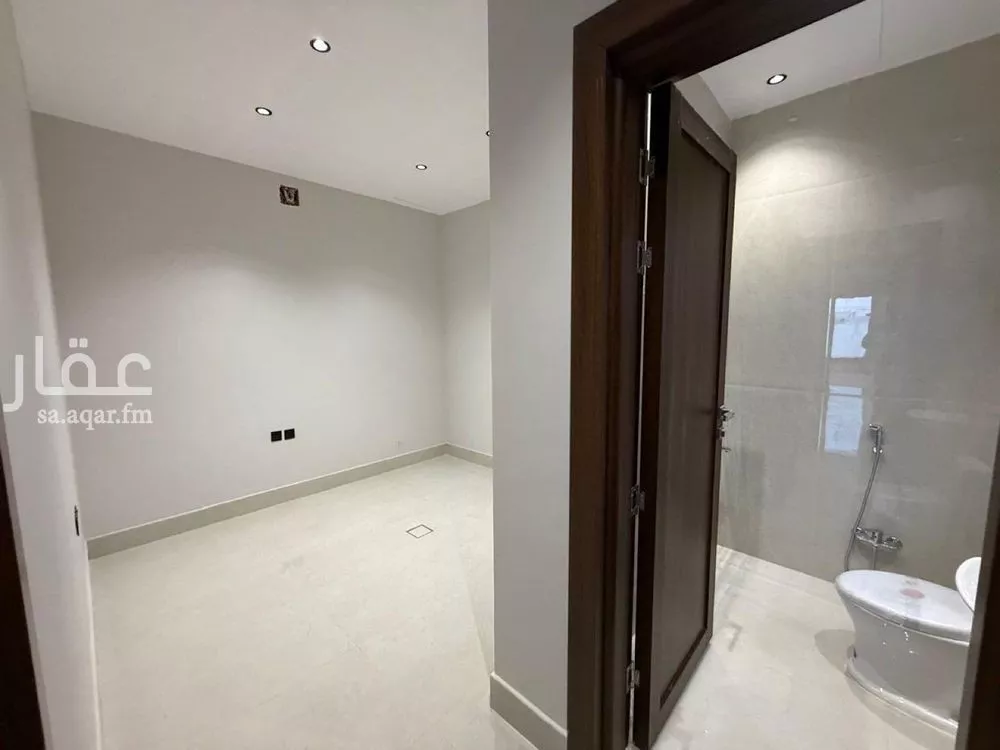6 bedroom villa in Al Mahdiyyah 23