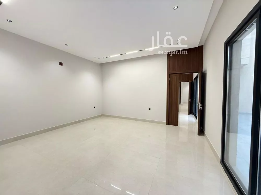 6 bedroom villa in Al Mahdiyyah 8