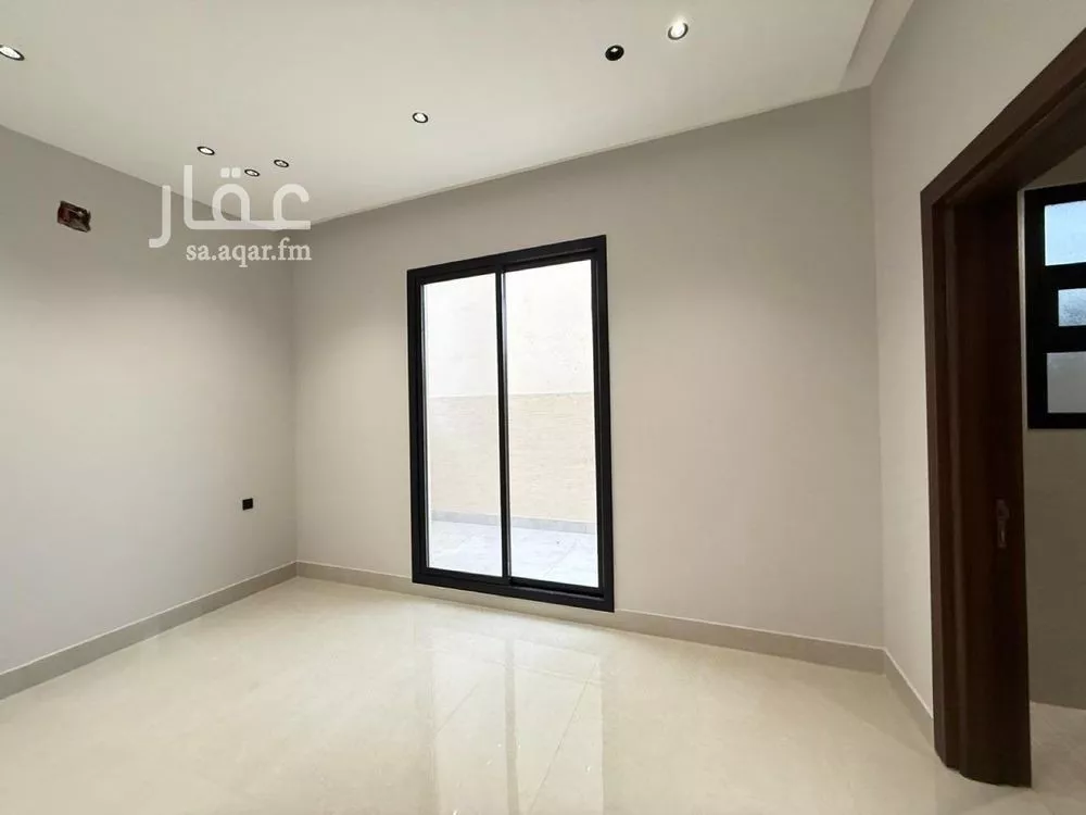 6 bedroom villa in Al Mahdiyyah 10