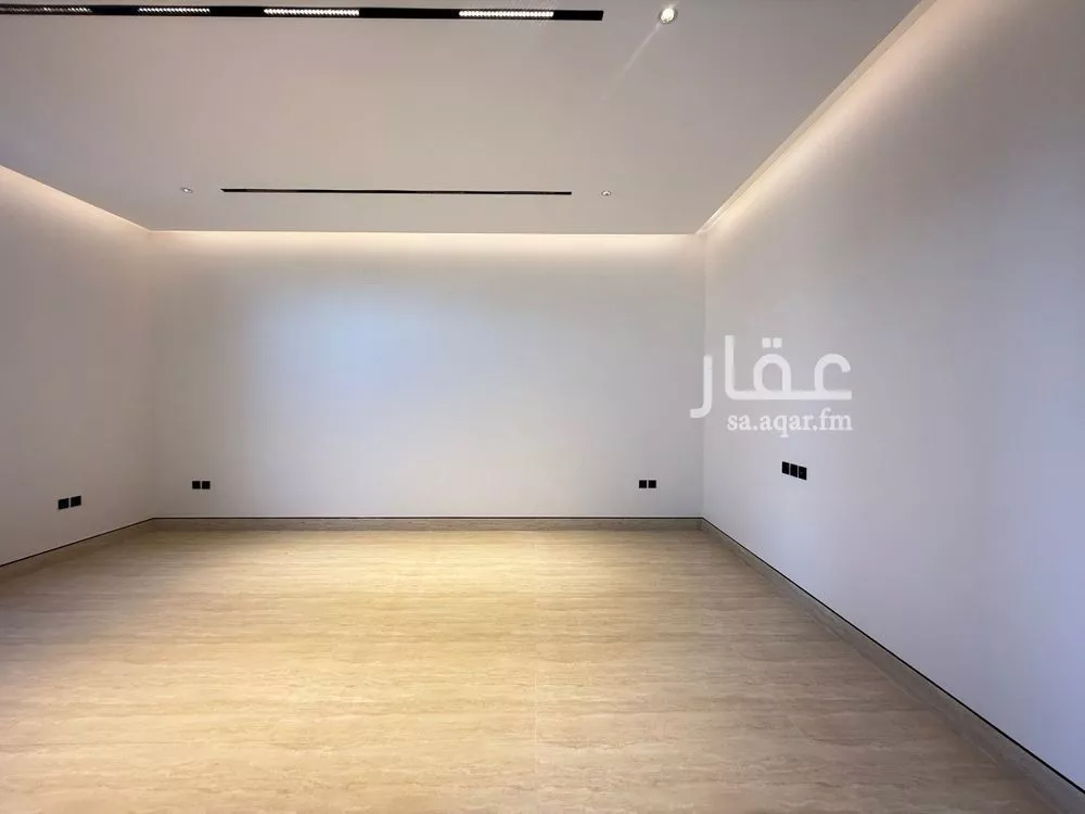 5 bedroom villa in Al Mahdiyyah 14