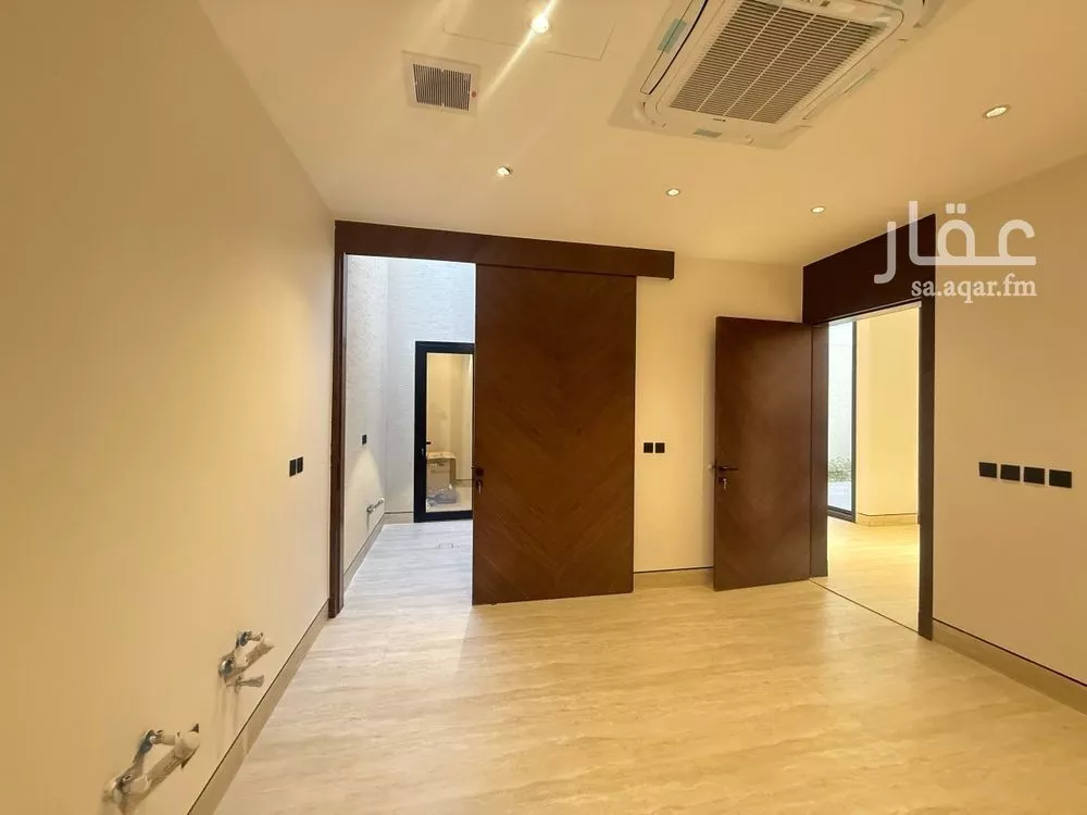 5 bedroom villa in Al Mahdiyyah 19