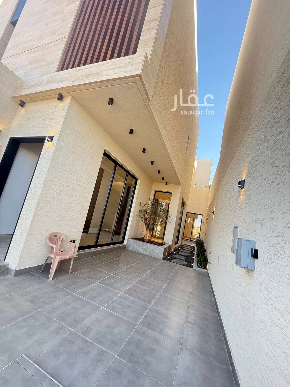 5 bedroom villa in Al Mahdiyyah 8