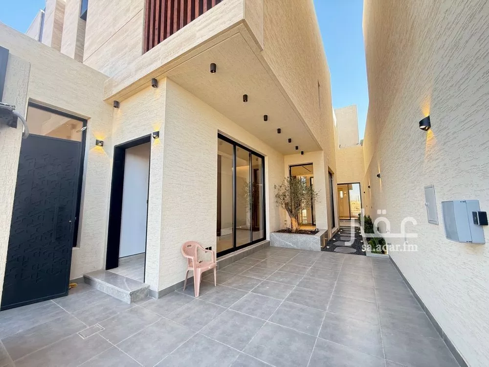 5 bedroom villa in Al Mahdiyyah 9