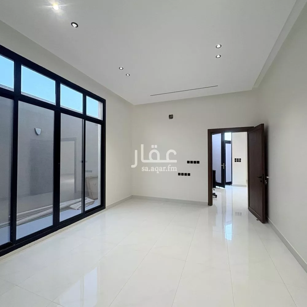 فيلا 6 غرف في المهدية 8