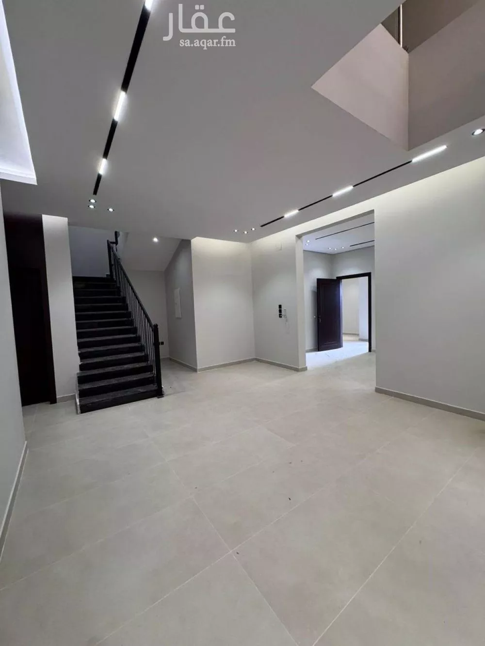 5 bedroom villa in Al Mahdiyyah 4