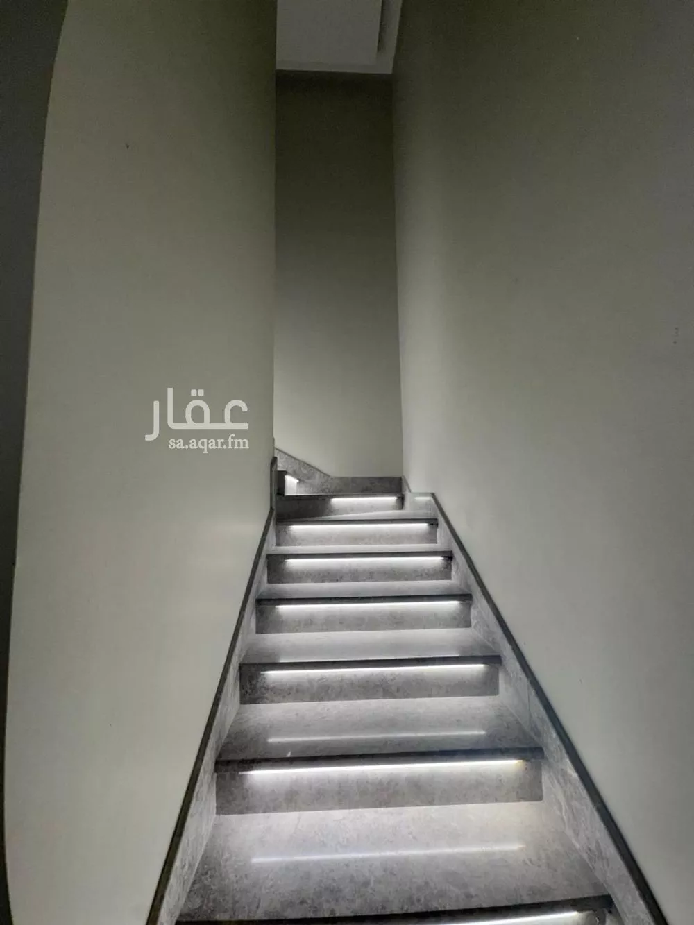 فيلا 6 غرف في المهدية 9
