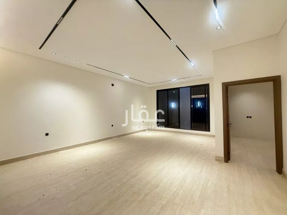 5 bedroom villa in Al Mahdiyyah 6