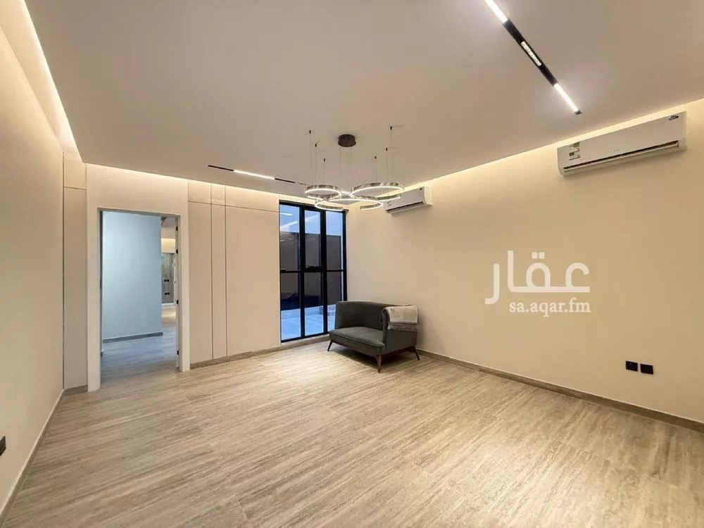 6 bedroom villa in Al Mahdiyyah 16
