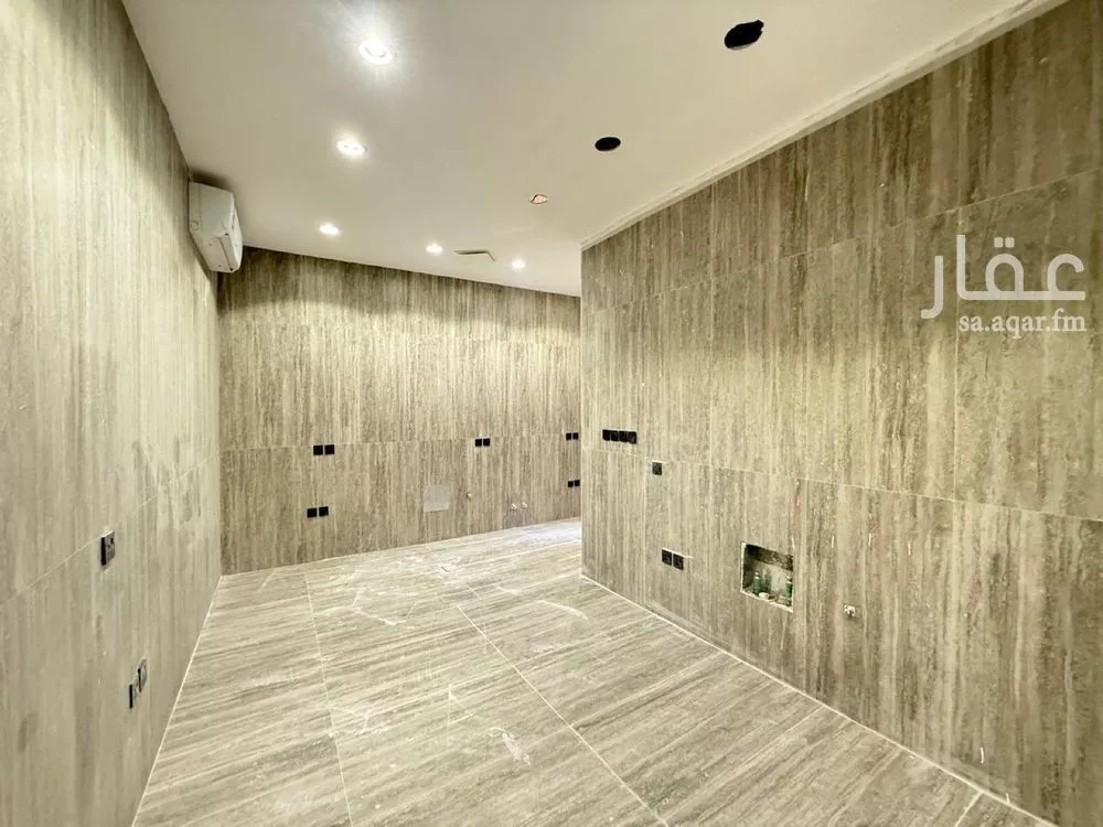 6 bedroom villa in Al Mahdiyyah 4