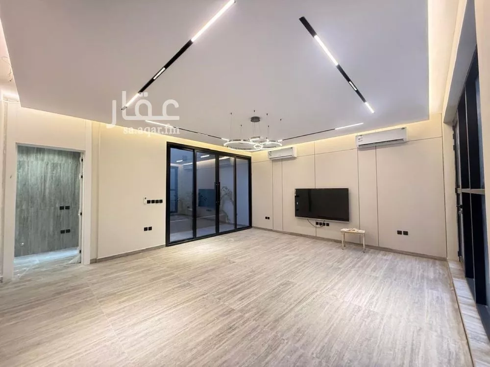 6 bedroom villa in Al Mahdiyyah 5