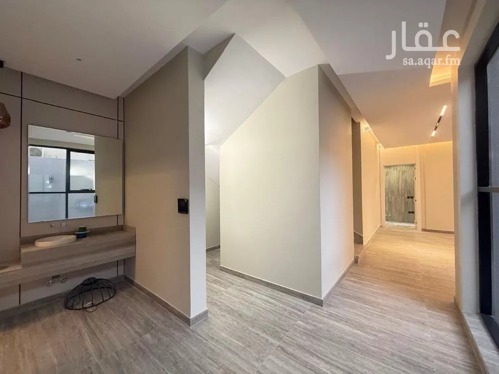 6 bedroom villa in Al Mahdiyyah 8