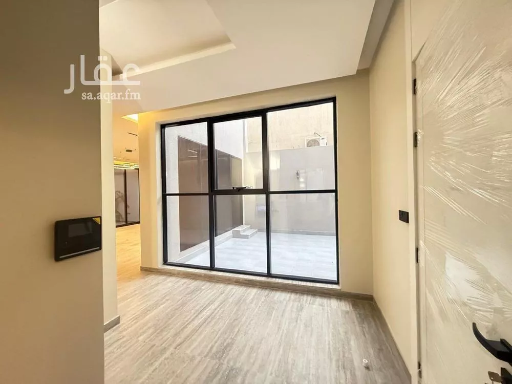 6 bedroom villa in Al Mahdiyyah 9