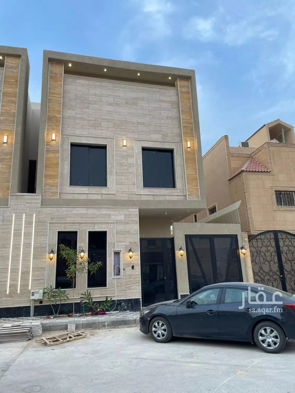 5 bedroom villa in Dhahrat Laban 2