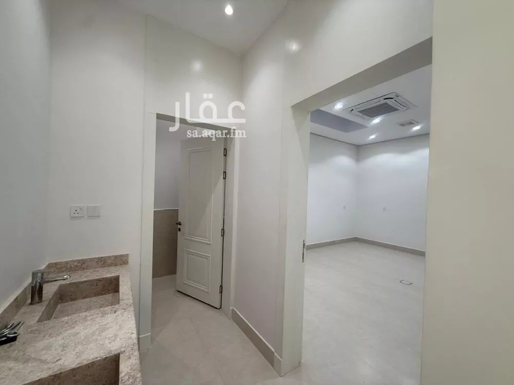 فيلا 5 غرف في المهدية 7