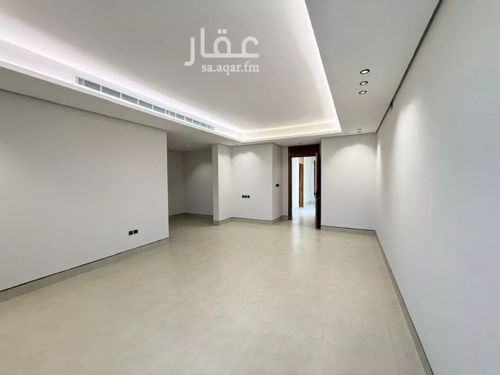 5 bedroom villa in Al Mahdiyyah 13