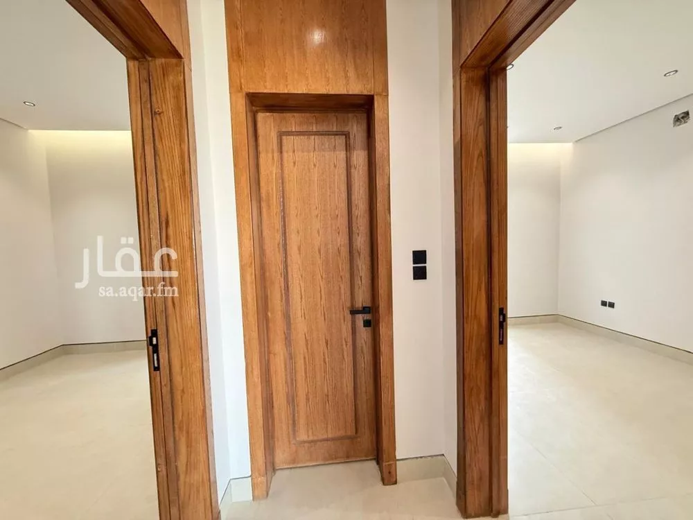 5 bedroom villa in Al Mahdiyyah 27