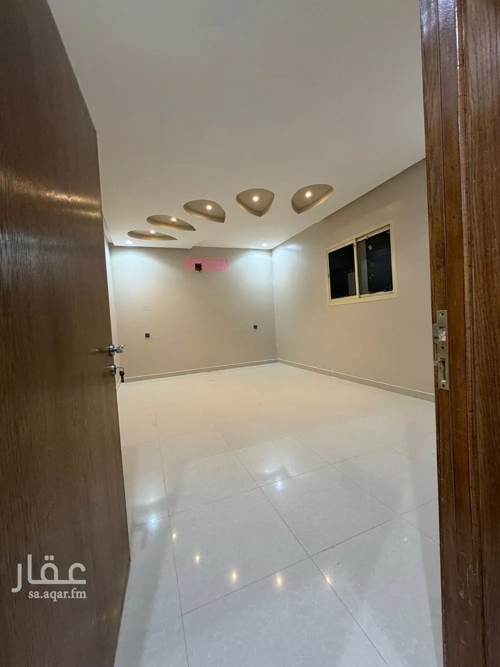 6 bedroom apartment in Tuwaiq 15