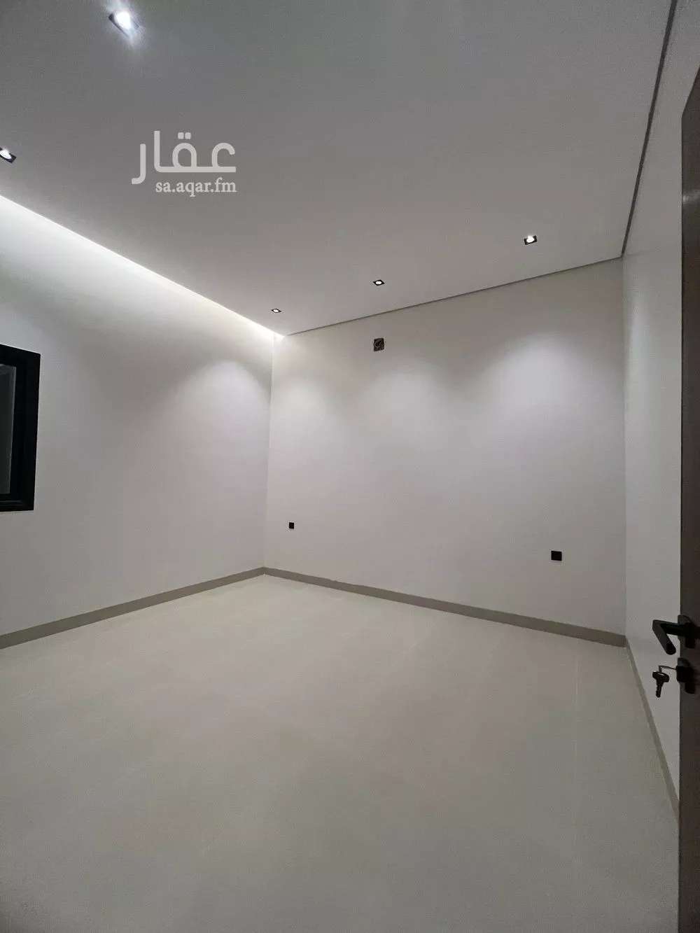 فيلا 9 غرف في الرمال 4