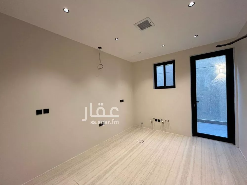 5 bedroom villa in Al Mahdiyyah 15
