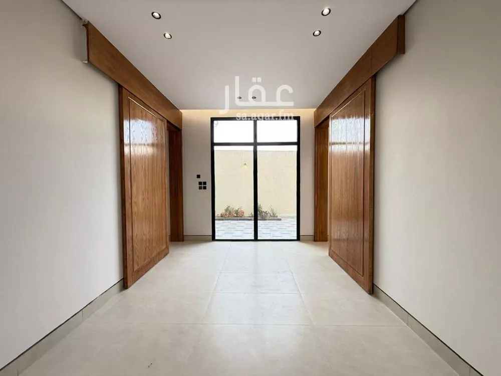 5 bedroom villa in Al Mahdiyyah 17