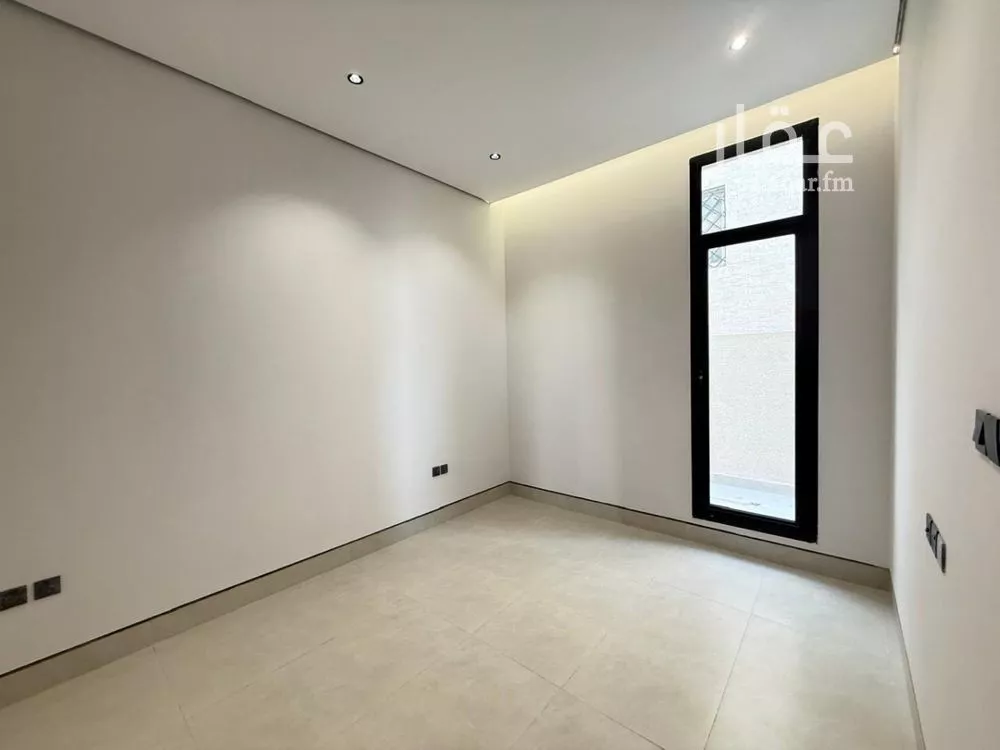5 bedroom villa in Al Mahdiyyah 26
