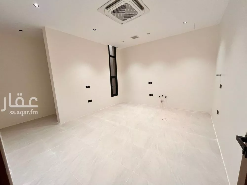 4 bedroom villa in Al Mahdiyyah 13
