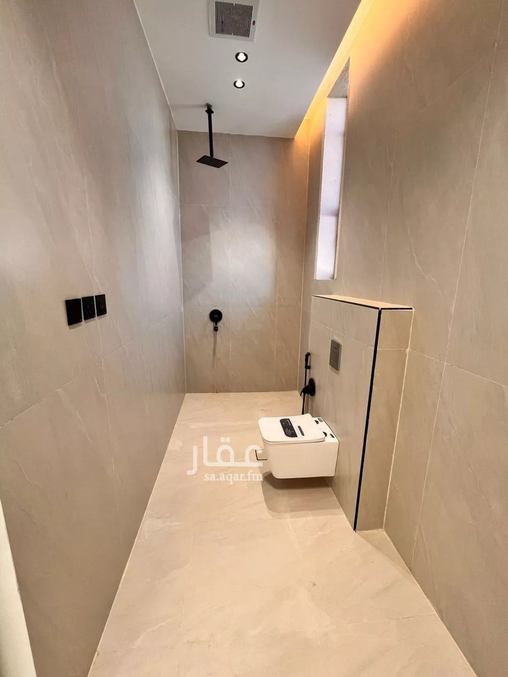 4 bedroom villa in Al Mahdiyyah 20