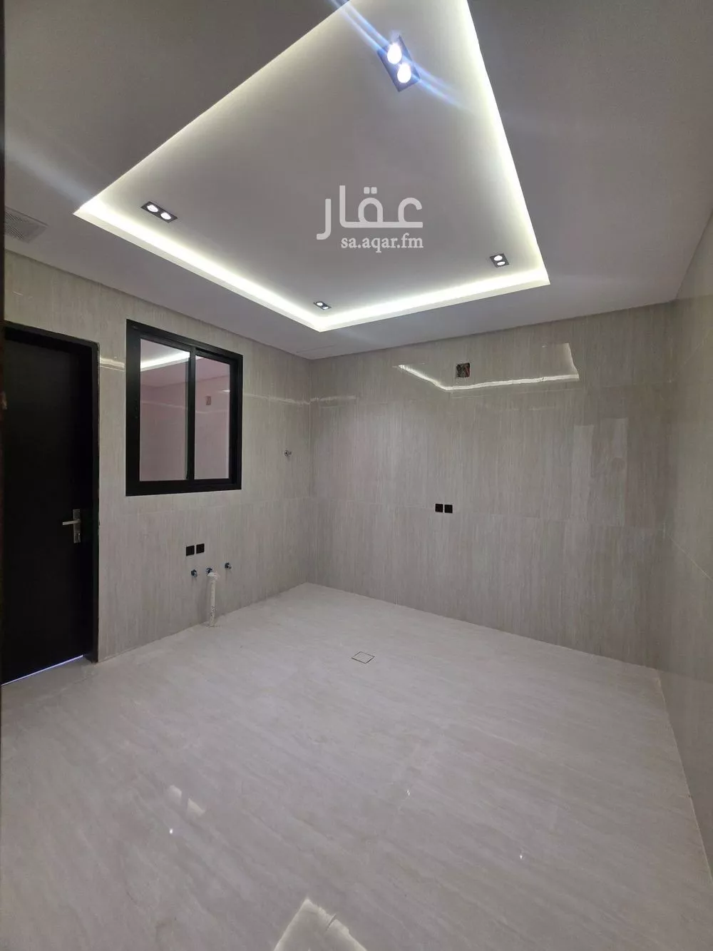 فيلا 8 غرف في طويق 14