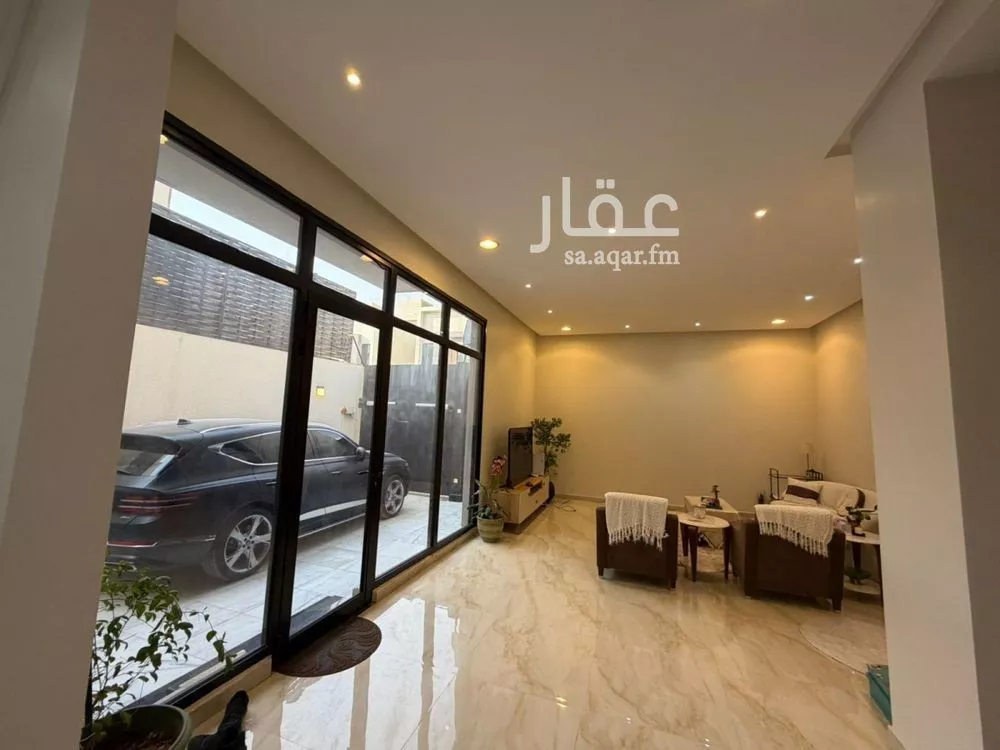 6 bedroom villa in Al Munsiyah 3