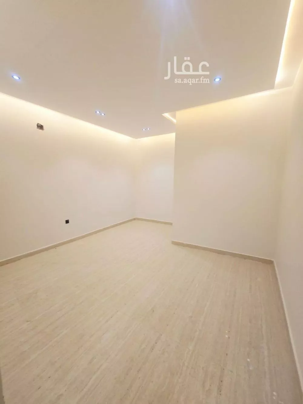 فيلا 4 غرف في بدر 6
