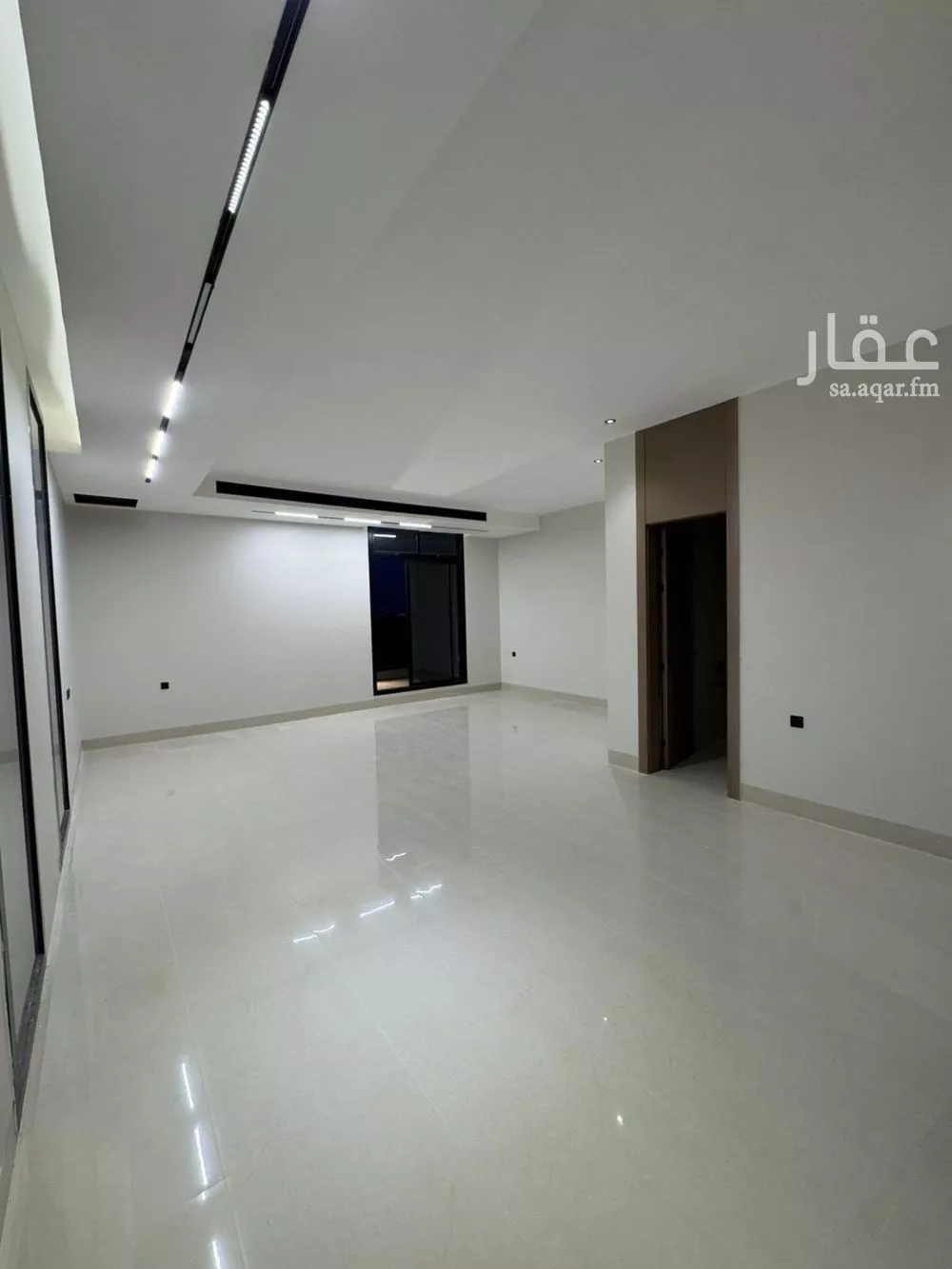 5 bedroom villa in Al Mahdiyyah 2