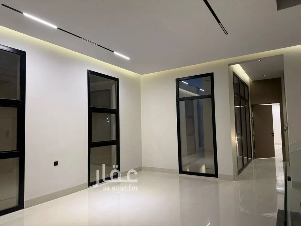 5 bedroom villa in Al Mahdiyyah 10
