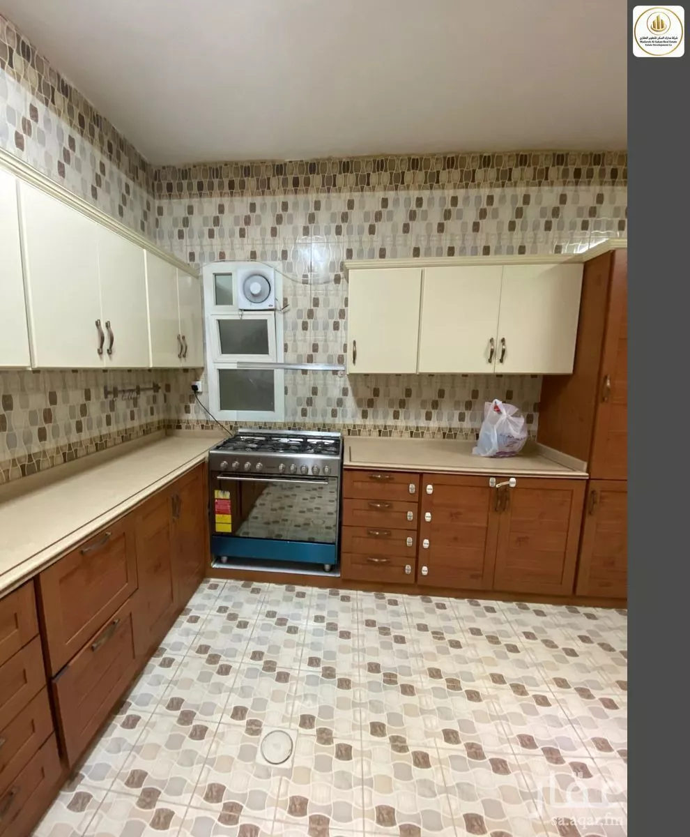 فيلا 8 غرف في ظهرة لبن 16