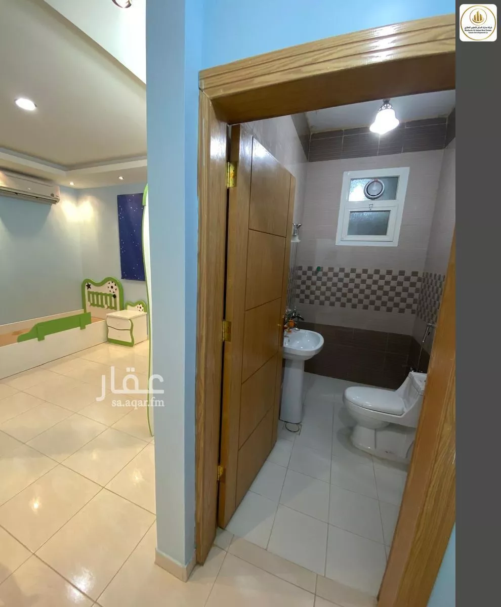 فيلا 8 غرف في ظهرة لبن 26