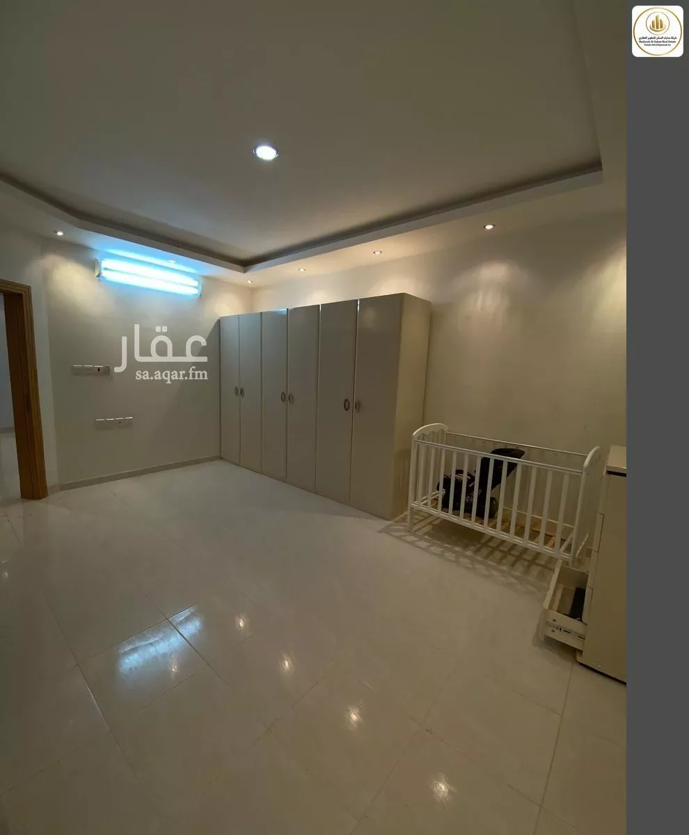 فيلا 8 غرف في ظهرة لبن 30