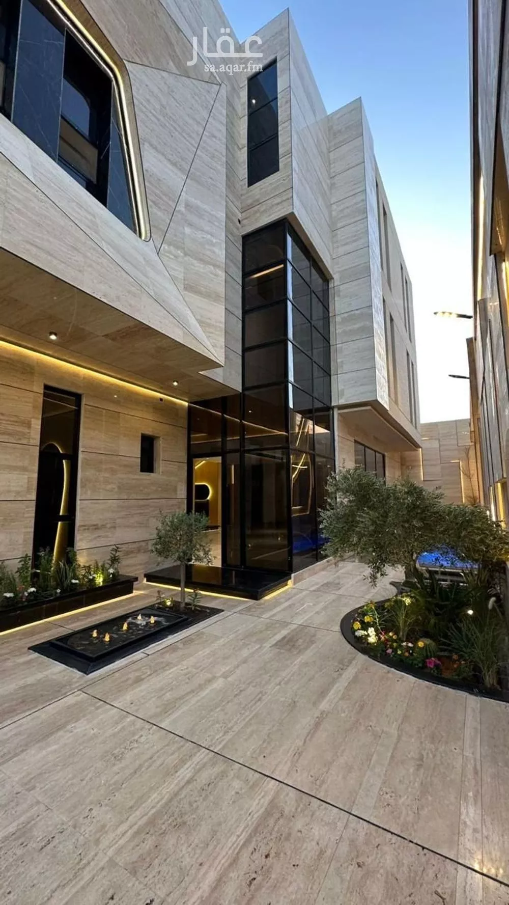 5 bedroom villa in Al Mahdiyyah 2