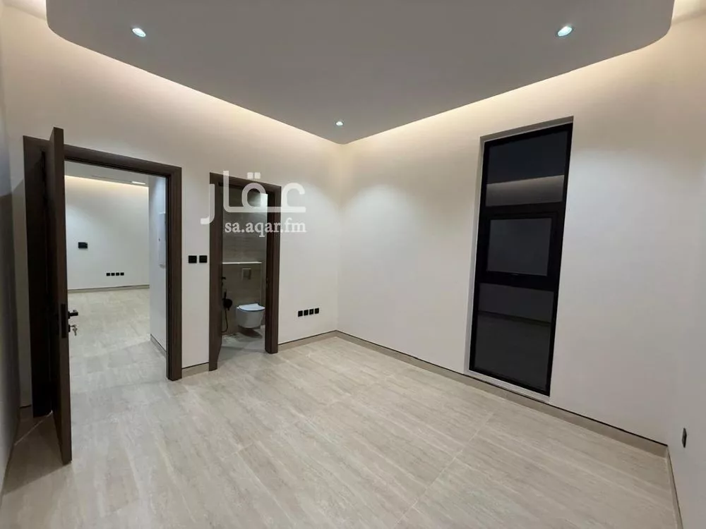 6 bedroom villa in Al Mahdiyyah 3