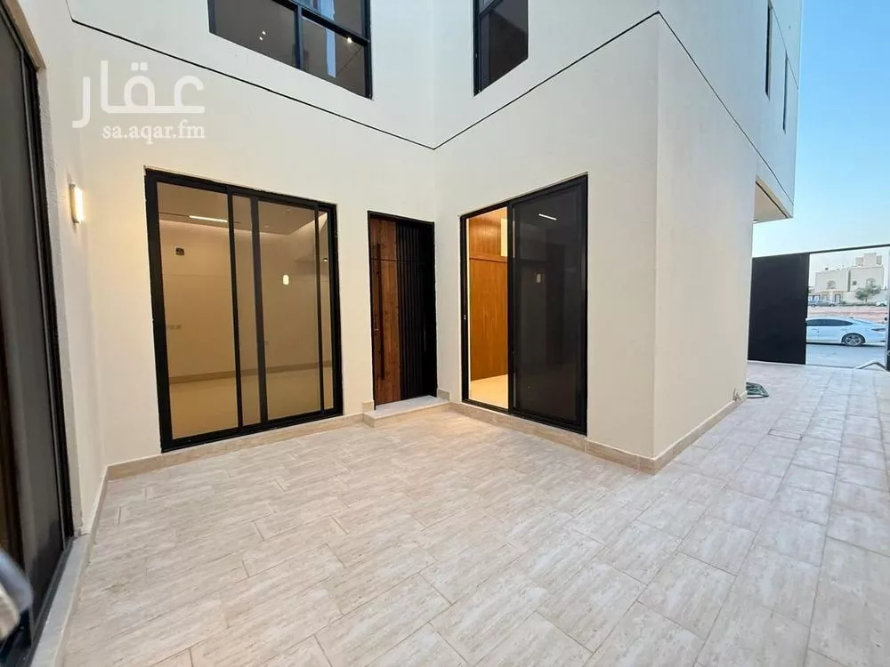 6 bedroom villa in Al Mahdiyyah 3