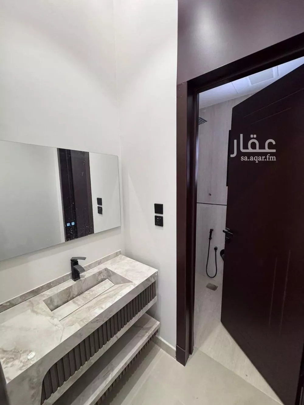 5 bedroom villa in Al Mahdiyyah 20